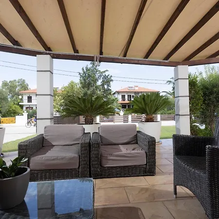 Villa Beta 2 - 3min Walk To Elephant And Mako Pefkochori